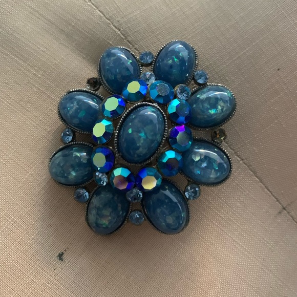 Brooch Bundle - Picture 2 of 5